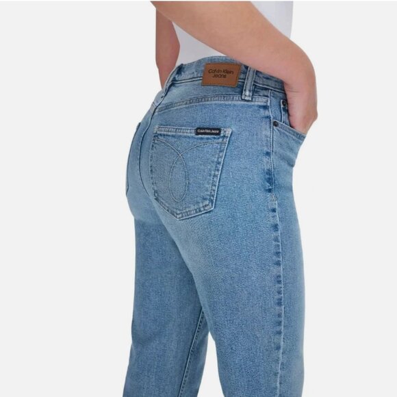 Calvin Klein Women's High-Rise Jean Light Blue size 12 - Picture 2 of 8